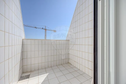 Apartamento T3 para Venda em São Felix da Marinha