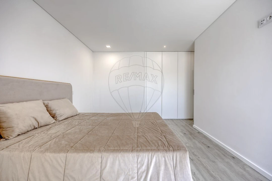 Apartamento T3 para Venda em São Felix da Marinha Foto 12
