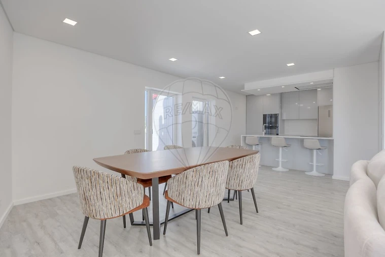 Apartamento T3 para Venda em São Felix da Marinha Foto 26