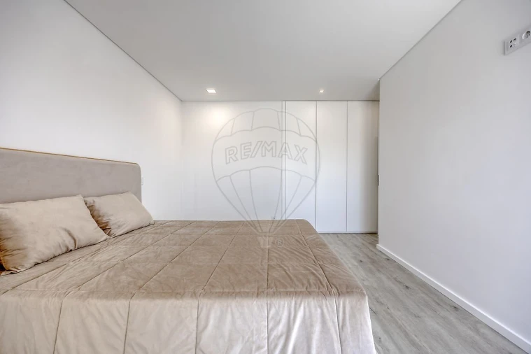 Apartamento T3 para Venda em São Felix da Marinha Foto 12
