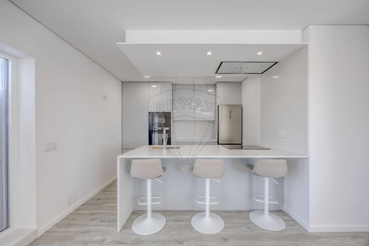 Apartamento T3 para Venda em São Felix da Marinha Foto 29