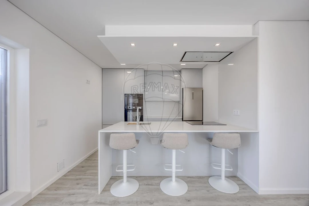 Apartamento T3 para Venda em São Felix da Marinha Foto 29