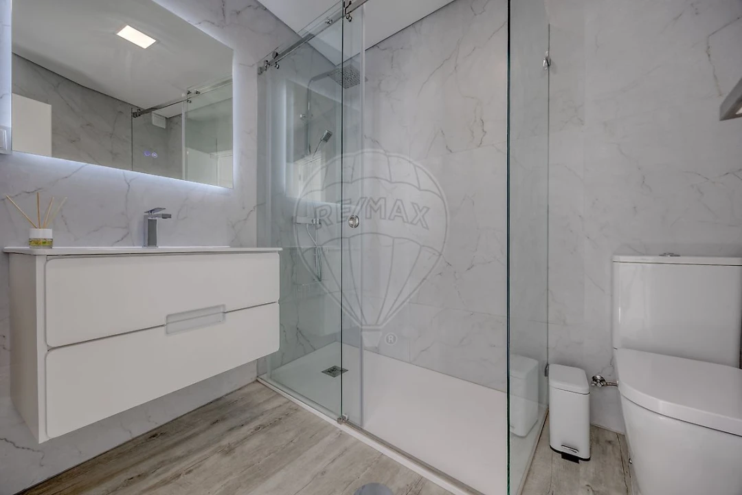 Apartamento T3 para Venda em São Felix da Marinha Foto 16