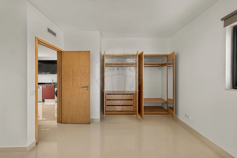 Apartamento T1 para Venda em Quinta do Anjo Foto 19