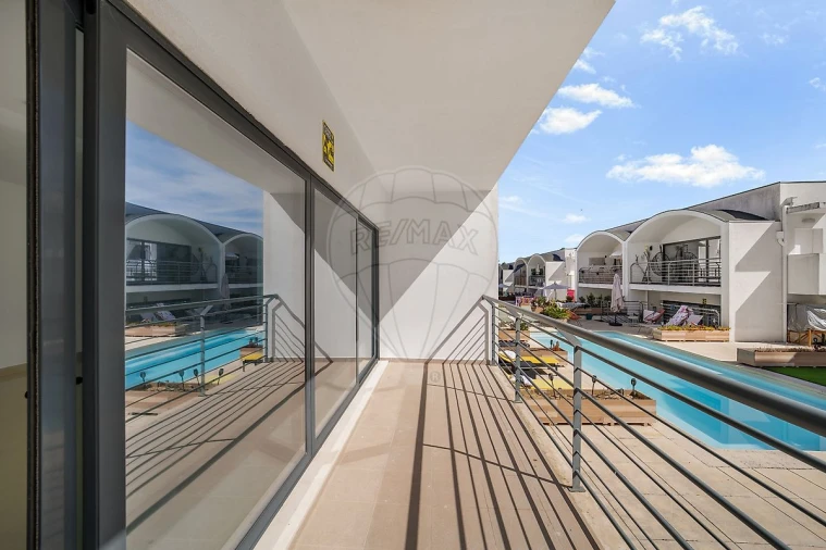 Apartamento T1 para Venda em Quinta do Anjo Foto 6