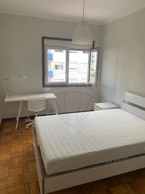 Apartamento T2 para Arrendamento em Paranhos