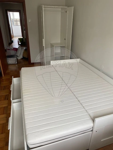 Apartamento T2 para Arrendamento em Paranhos