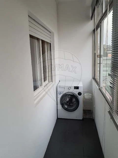 Apartamento T2 para Arrendamento em Paranhos