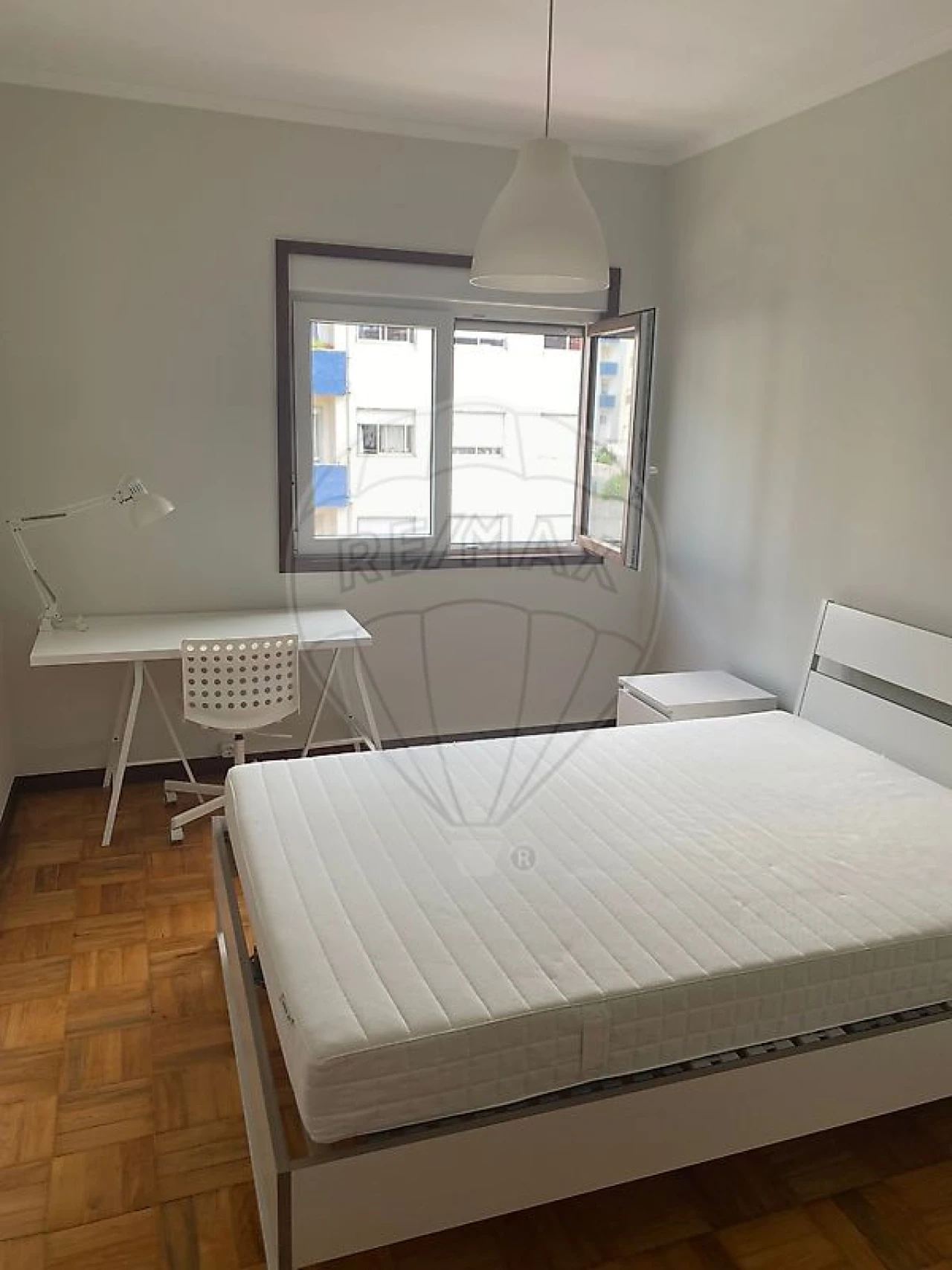 Apartamento T2 para Arrendamento em Paranhos Foto 13