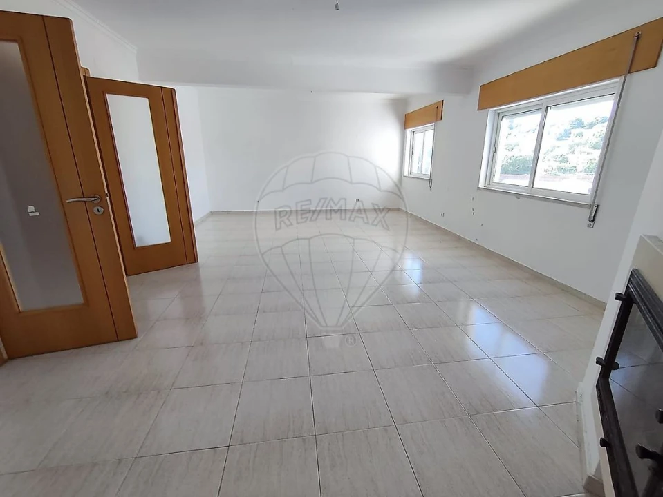 Apartamento T3 para Venda em Azambuja Foto 6