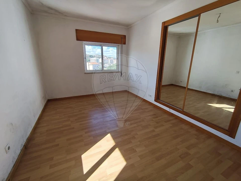 Apartamento T3 para Venda em Azambuja Foto 15