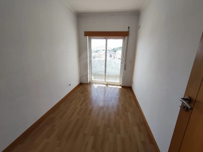 Apartamento T3 para Venda em Azambuja Foto 13