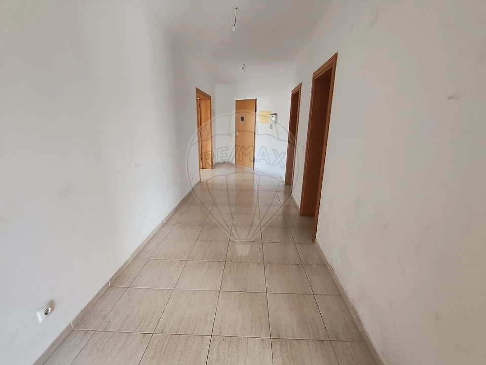 Apartamento T3 para Venda em Azambuja Foto 14