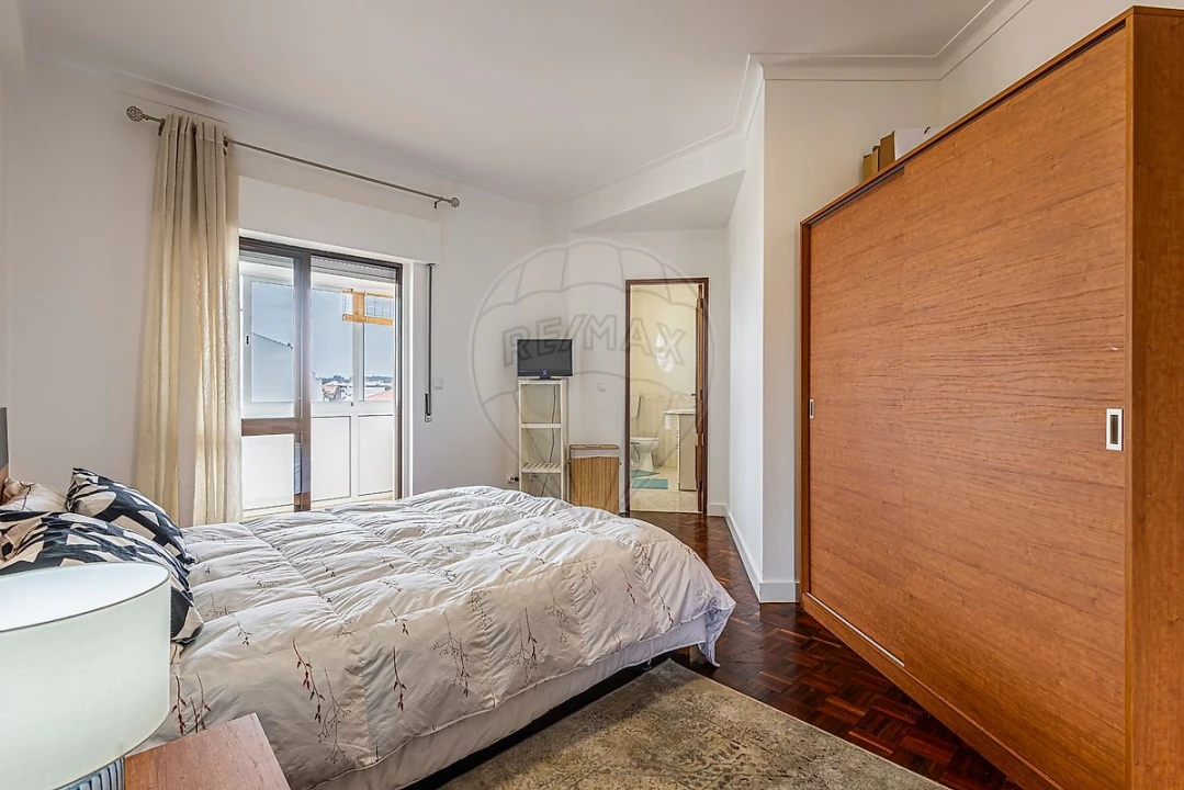 Apartamento T3 para Venda em Aveiras de Cima Foto 11
