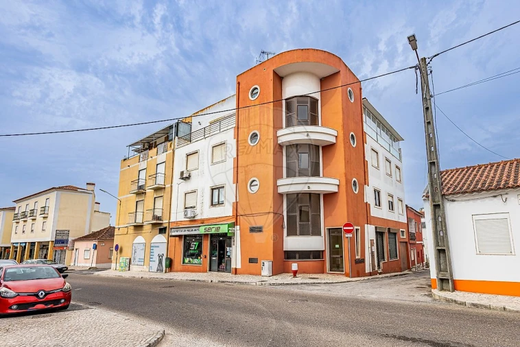 Apartamento T3 para Venda em Aveiras de Cima Foto 49