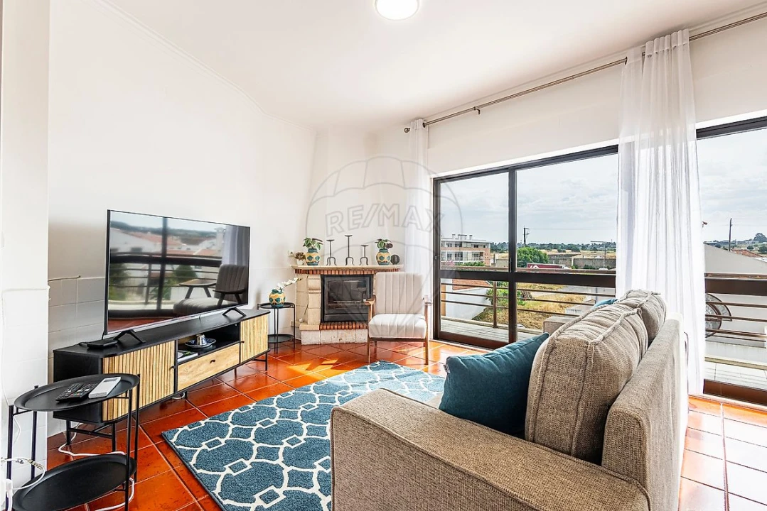 Apartamento T3 para Venda em Aveiras de Cima Foto 47