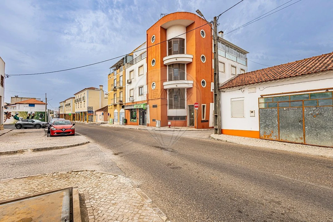 Apartamento T3 para Venda em Aveiras de Cima Foto 8