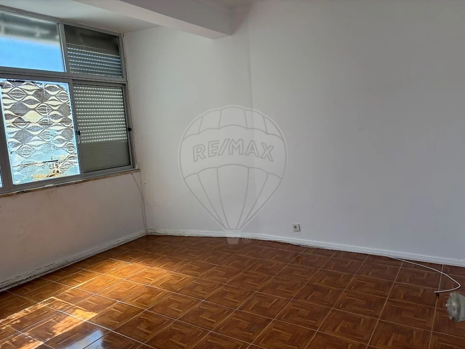 Apartamento T1 para Venda em Cacém e São Marcos Foto 6
