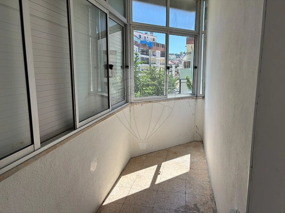 Apartamento T1 para Venda em Cacém e São Marcos Foto 19