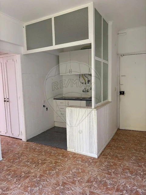 Apartamento T1 para Venda em Cacém e São Marcos
