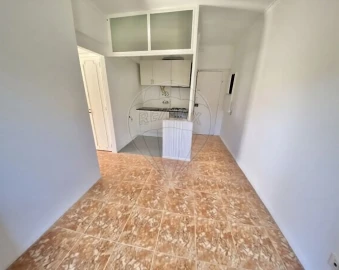 Apartamento T1 para Venda em Cacém e São Marcos