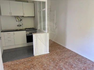 Apartamento T1 para Venda em Cacém e São Marcos