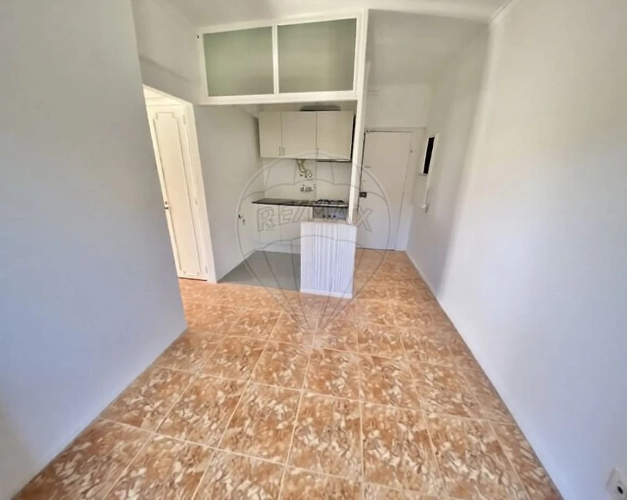 Apartamento T1 para Venda em Cacém e São Marcos Foto 3
