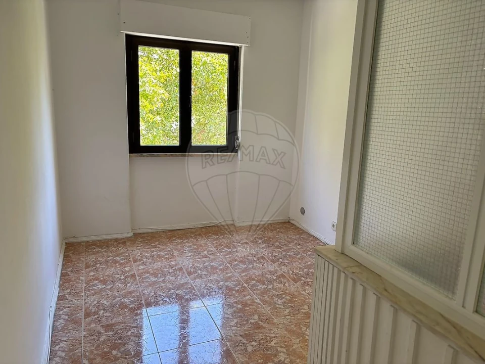 Apartamento T1 para Venda em Cacém e São Marcos Foto 10