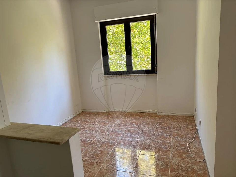 Apartamento T1 para Venda em Cacém e São Marcos Foto 13