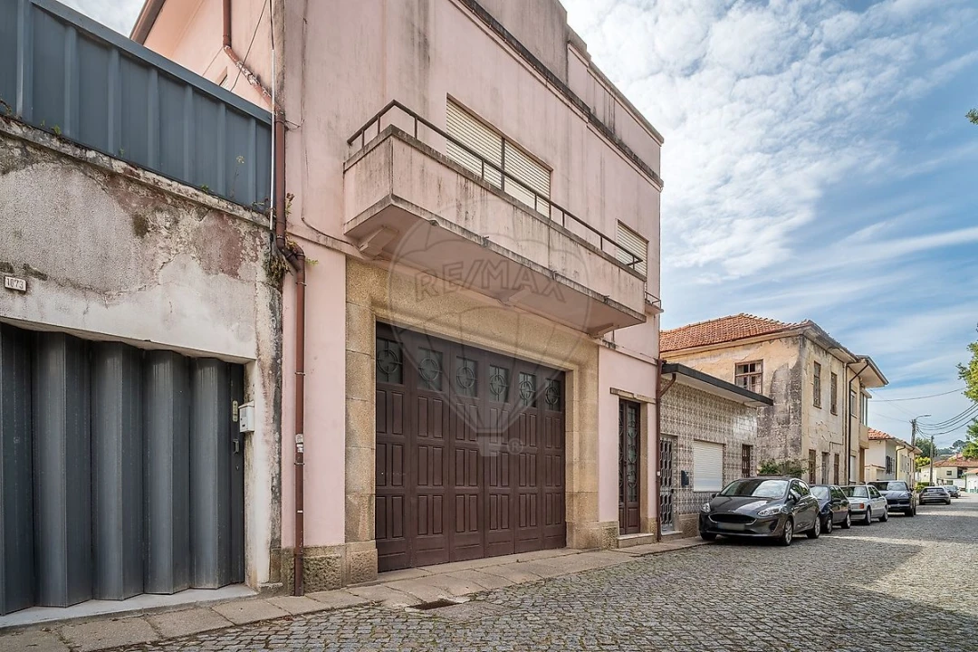 Moradia T4 para Venda em Cidade da Maia Foto 35
