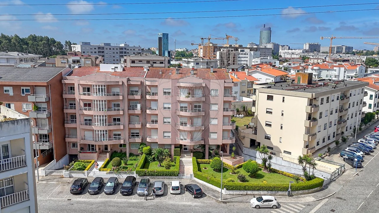 Apartamento T3 para Venda em Cidade da Maia Foto 1