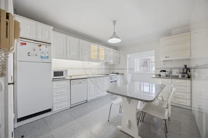 Apartamento T3 para Venda em Cidade da Maia