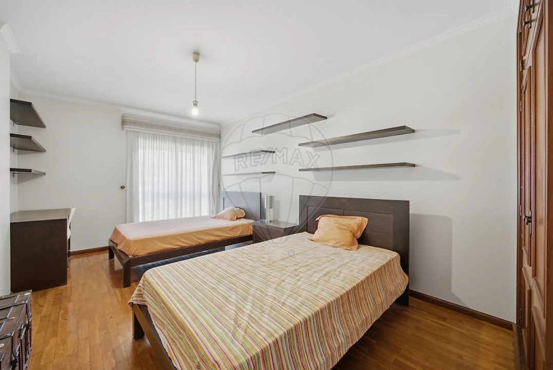 Apartamento T3 para Venda em Cidade da Maia Foto 18