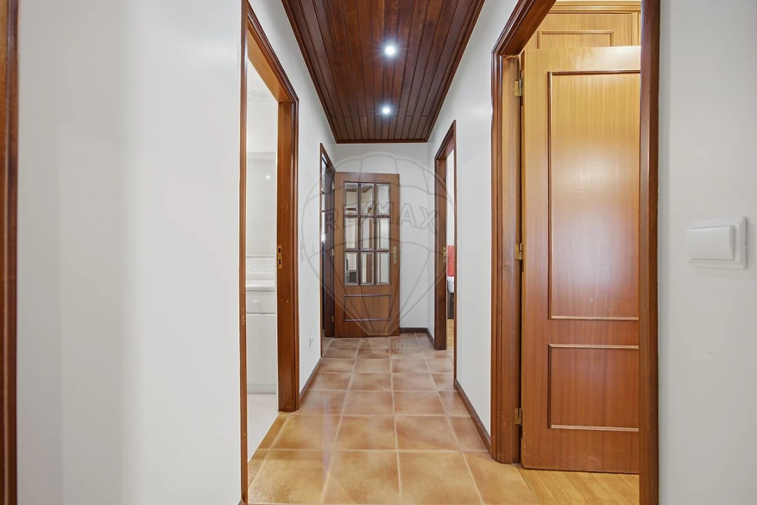 Apartamento T3 para Venda em Cidade da Maia Foto 29