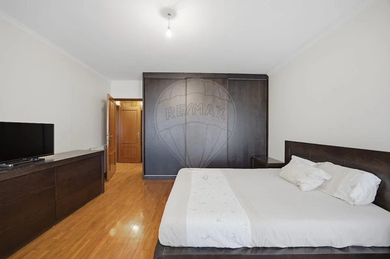 Apartamento T3 para Venda em Cidade da Maia Foto 27