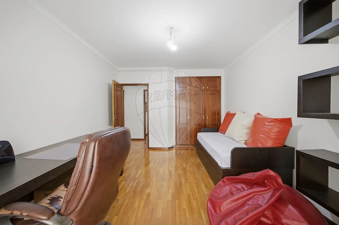 Apartamento T3 para Venda em Cidade da Maia Foto 17