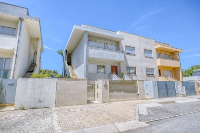 Moradia T3 para Venda em Coronado (São Romão e São Mamede)