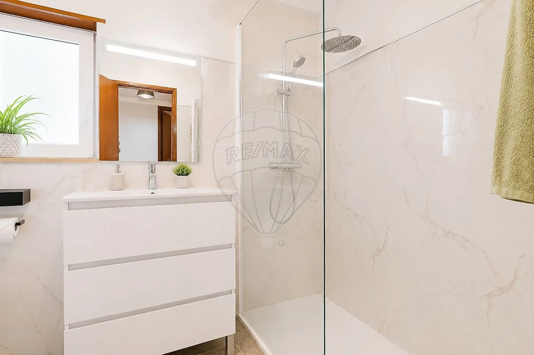 Apartamento T3 para Venda em Tavarede Foto 17