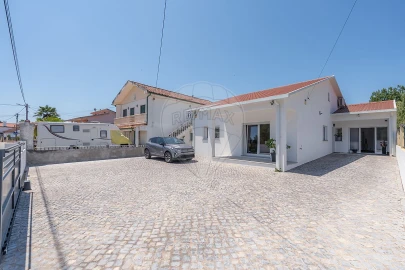 Moradia T3 para Venda em Assafarge e Antanhol