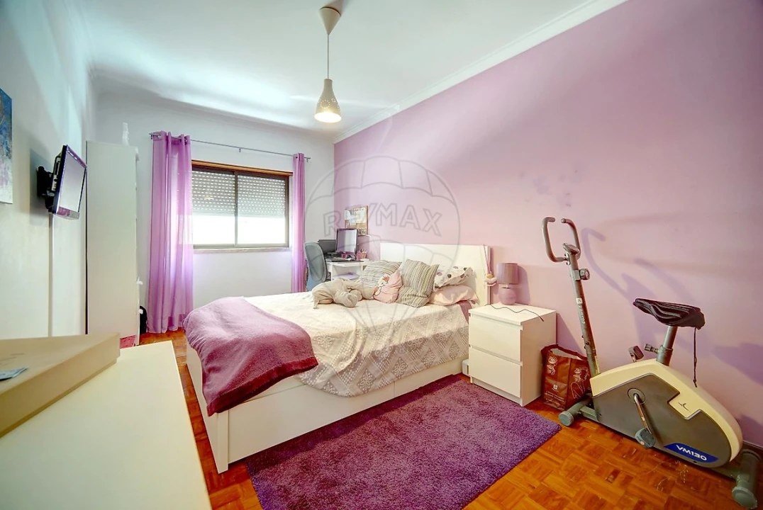 Apartamento T3 para Venda em Massamá e Monte Abraão Foto 19