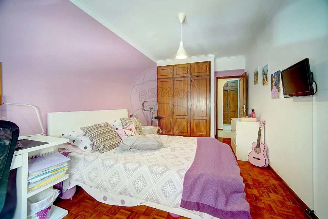 Apartamento T3 para Venda em Massamá e Monte Abraão Foto 20