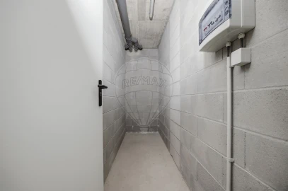 Apartamento T1 para Venda em Santa Marinha e São Pedro da Afurada
