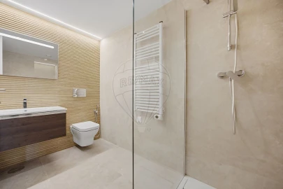 Apartamento T1 para Venda em Santa Marinha e São Pedro da Afurada