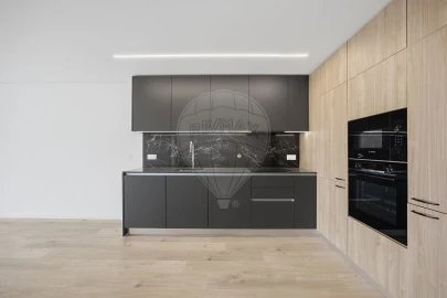 Apartamento T1 para Venda em Santa Marinha e São Pedro da Afurada