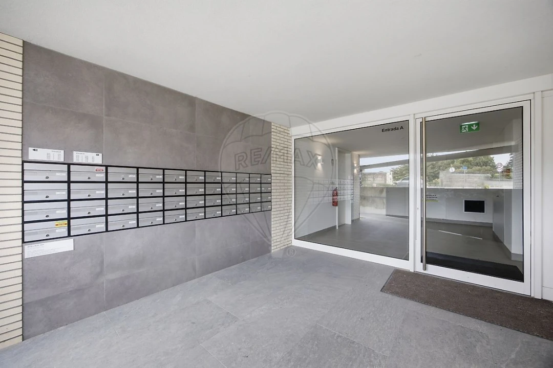 Apartamento T1 para Venda em Santa Marinha e São Pedro da Afurada Foto 14
