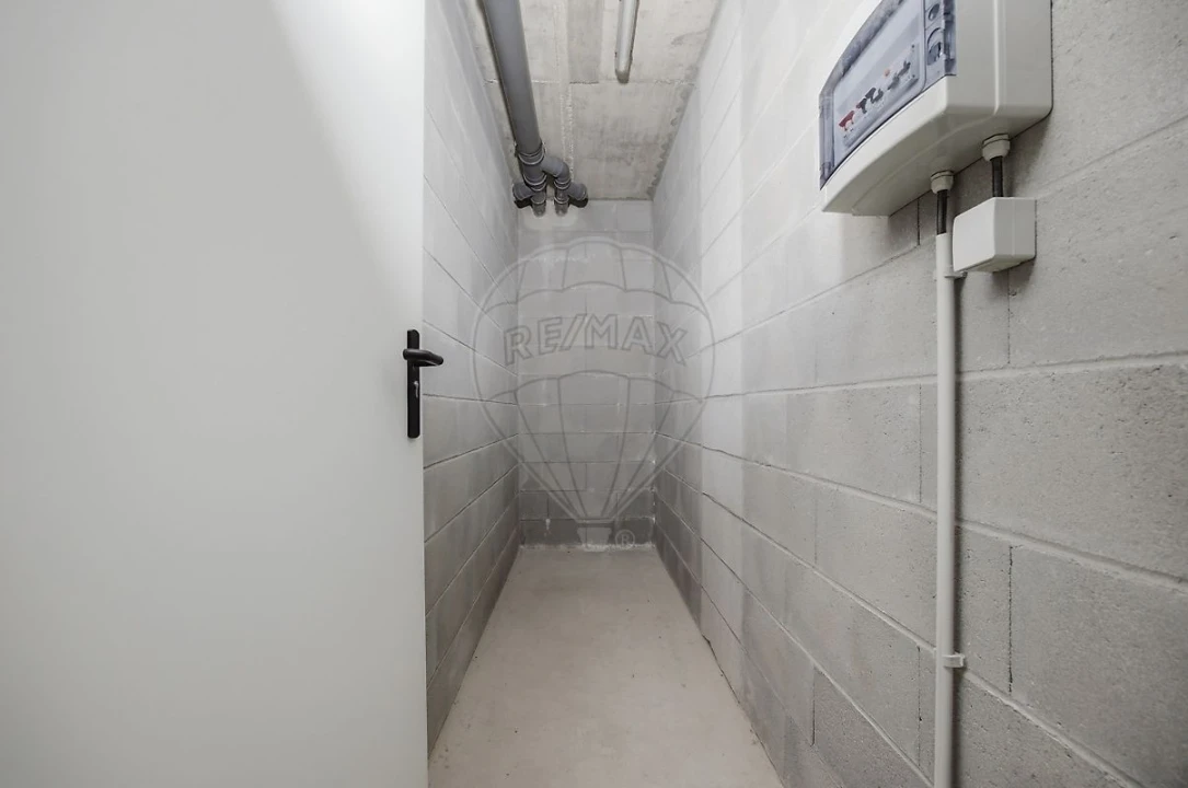 Apartamento T1 para Venda em Santa Marinha e São Pedro da Afurada Foto 11