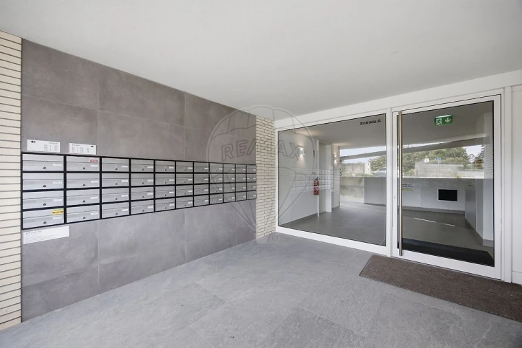 Apartamento T1 para Venda em Santa Marinha e São Pedro da Afurada Foto 14