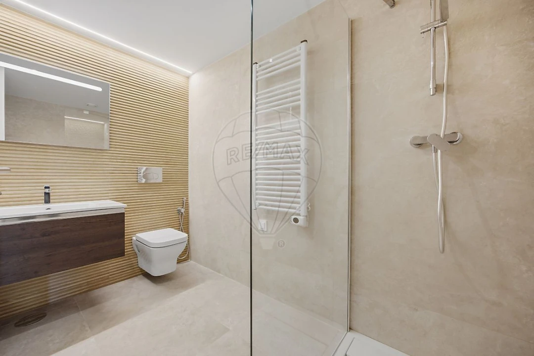 Apartamento T1 para Venda em Santa Marinha e São Pedro da Afurada Foto 4