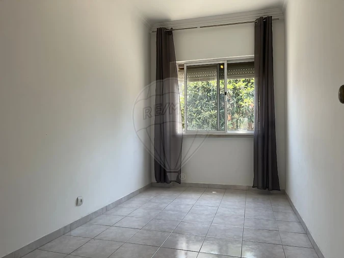 Apartamento T2 para Venda em Almada, Cova da Piedade, Pragal e Cacilhas Foto 11
