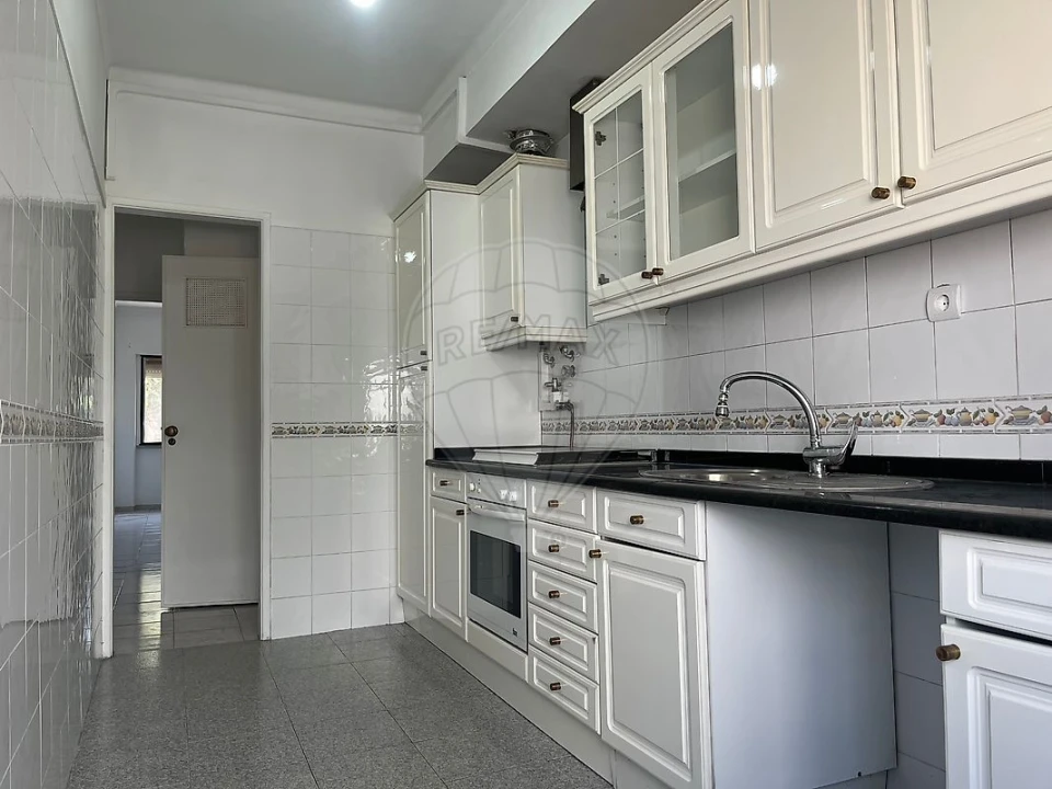 Apartamento T2 para Venda em Almada, Cova da Piedade, Pragal e Cacilhas Foto 8